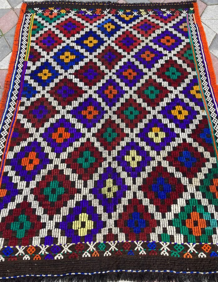 Balıkesir Kıl Kilimi oldcarpetrug.com