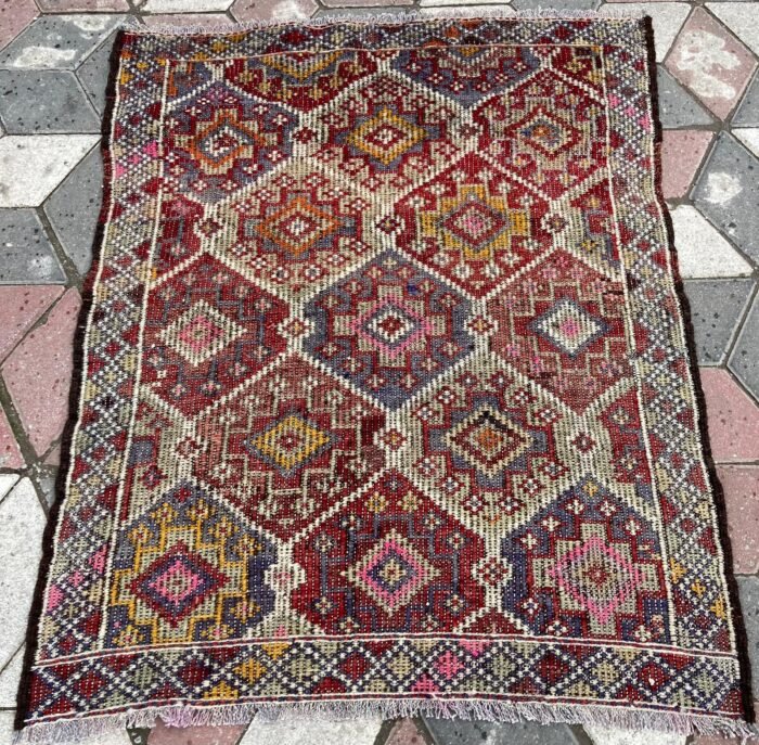 Afyon Dazkırı Kilimi oldcarpetrug.com