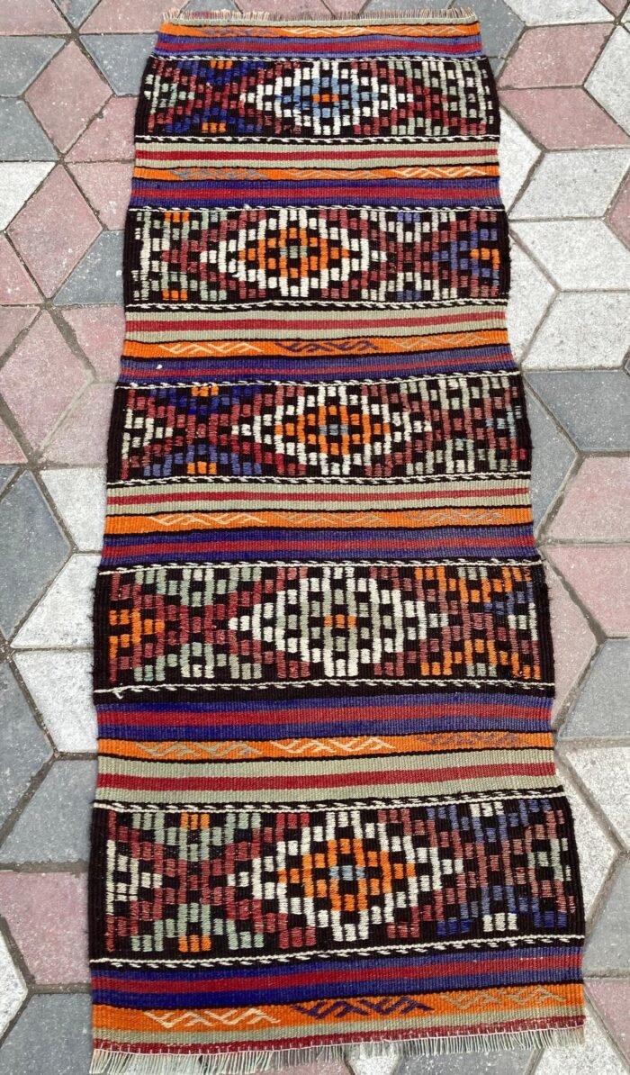 Uşak Kilimi oldcarpetrug.com