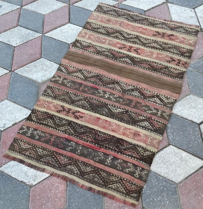 Selendi Kilimi oldcarpetrug.com