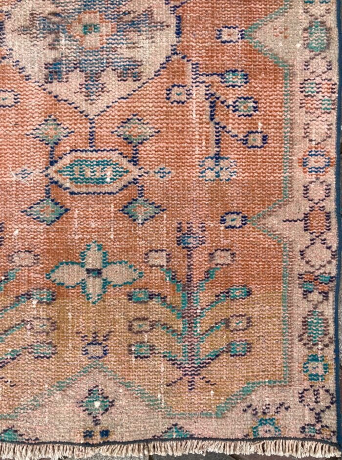 Uşak Halısı oldcarpetrug.com