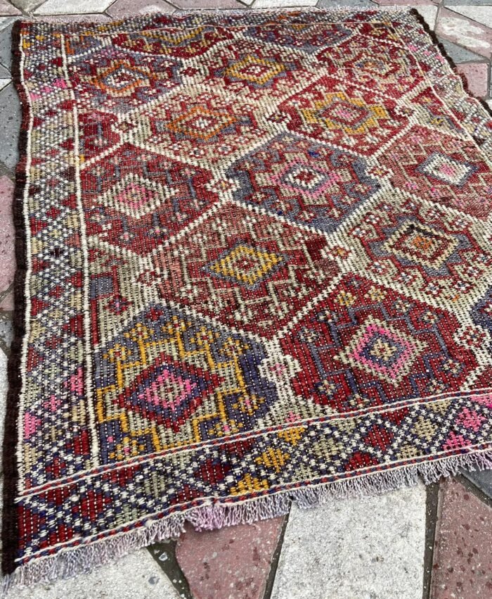 Afyon Dazkırı Kilimi oldcarpetrug.com