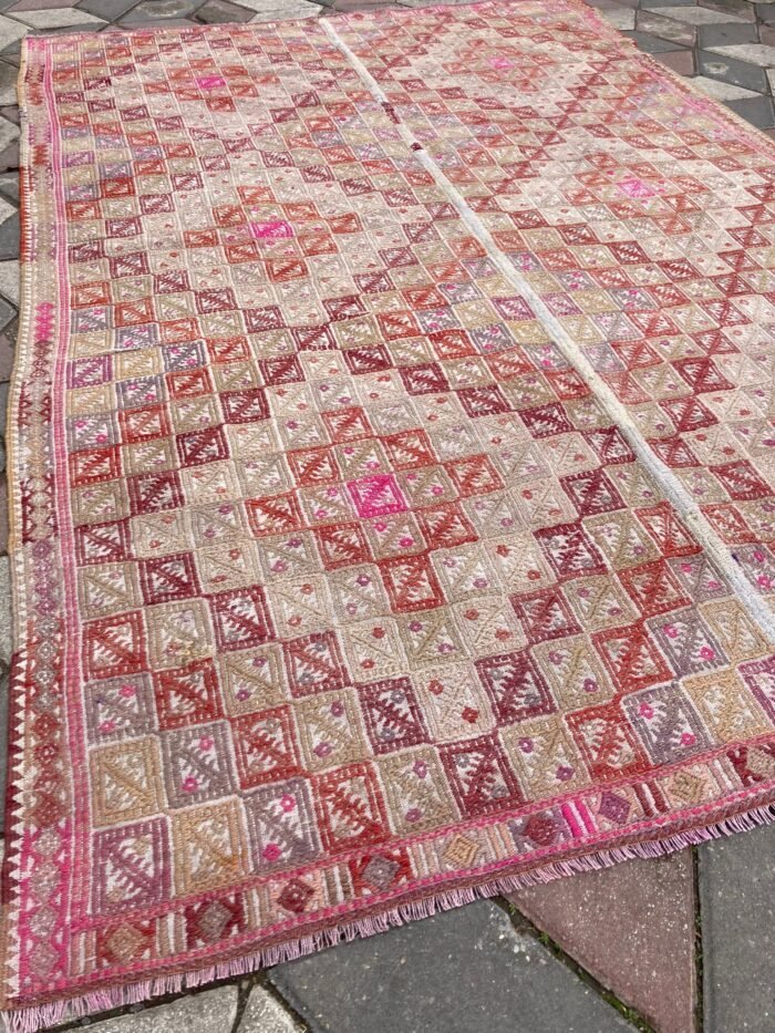 Yuntdağ Kilimi oldcarpetrug.com