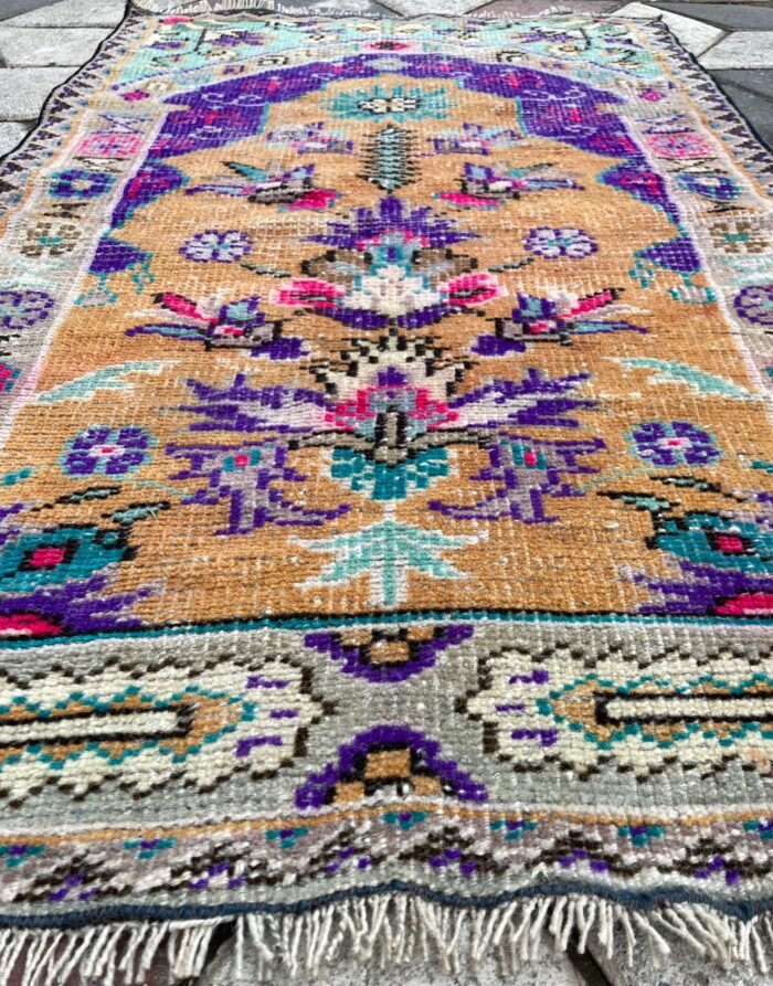 Uşak Halısı oldcarpetrug.com